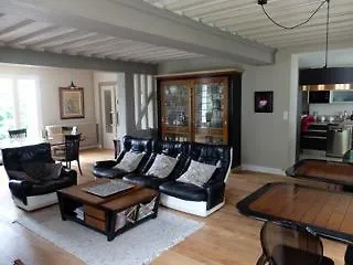 La Cour Du Pressoir Bed & Breakfast Honfleur